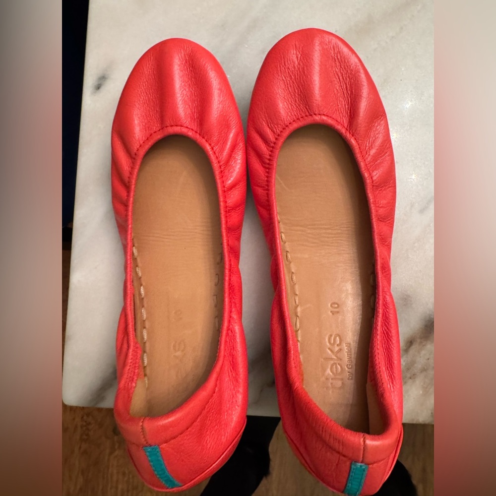 Poppy Tieks-gently worn